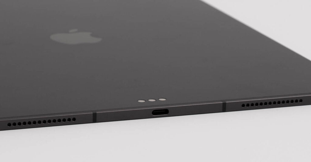 iPadはパソコンの代わりにならない4つの理由!パソコンとの違いとiPadの強み 4 iPadのUSB-Cポート