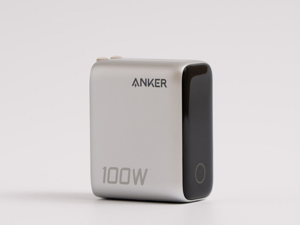 100Wクラス充電器の決定版!Anker Charger (100W, 3 Ports)をレビュー 9 Anker Charger (100W, 3 Ports)の外観とデザイン