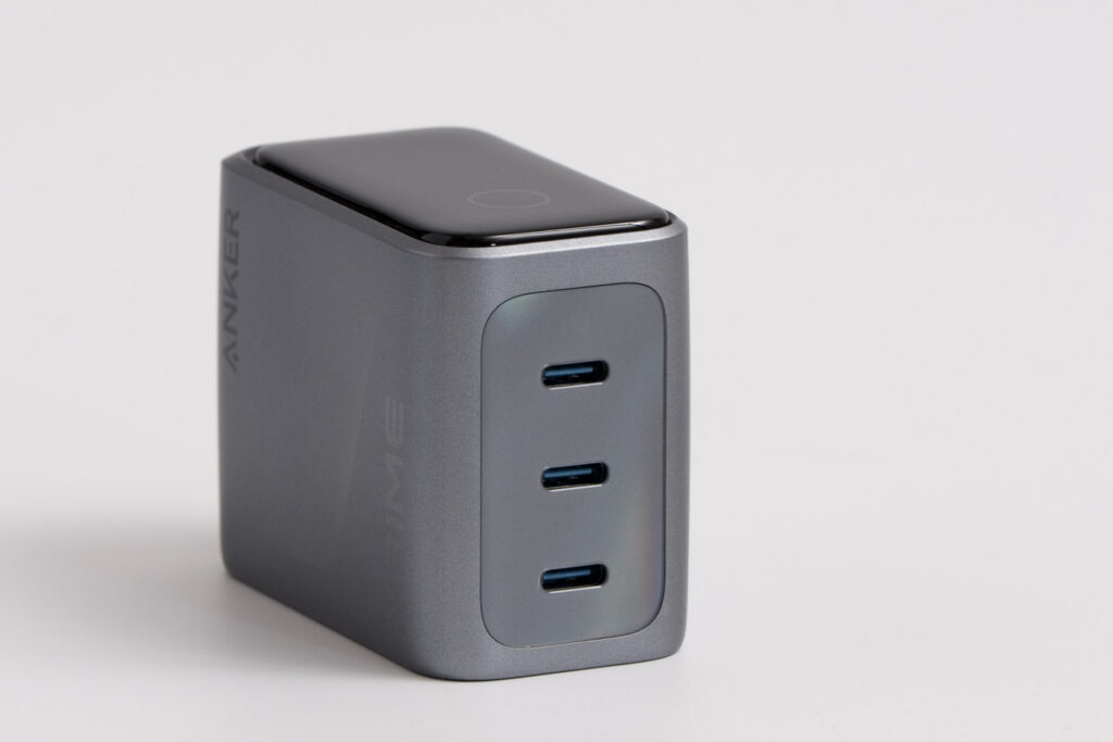 Anker Prime Charger (160W, 3 Ports)をレビュー│出力配分をカスタムできる次世代充電器 9 Anker Prime Charger (160W, 3 Ports)の3つのUSB-Cポート