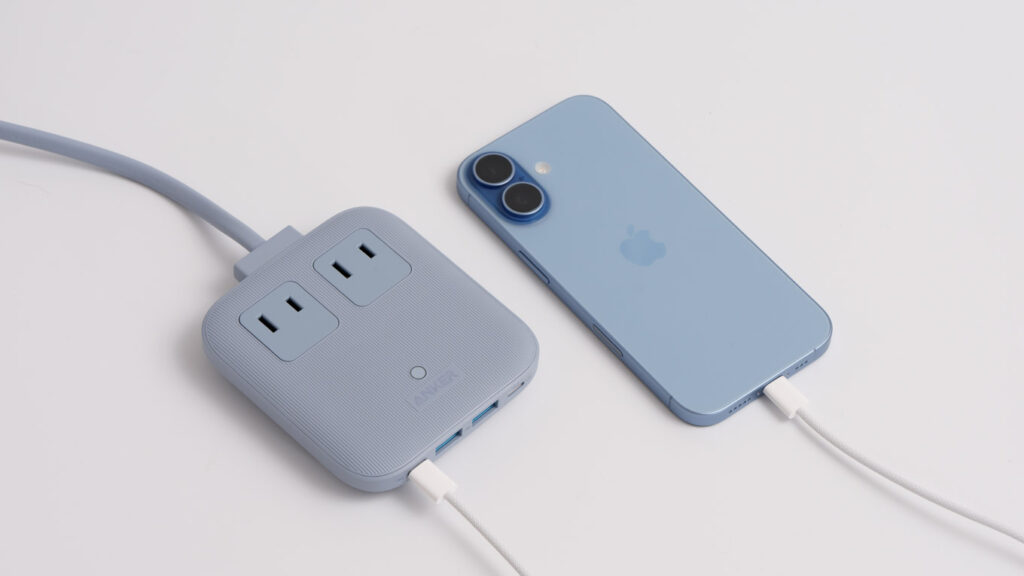iPhone充電器のおすすめは?用途別に「失敗しない選び方」と有線・ワイヤレスの最適解を解説 52 iPhone 17とAnker Nano Charging Station (6-in-1, 67W)