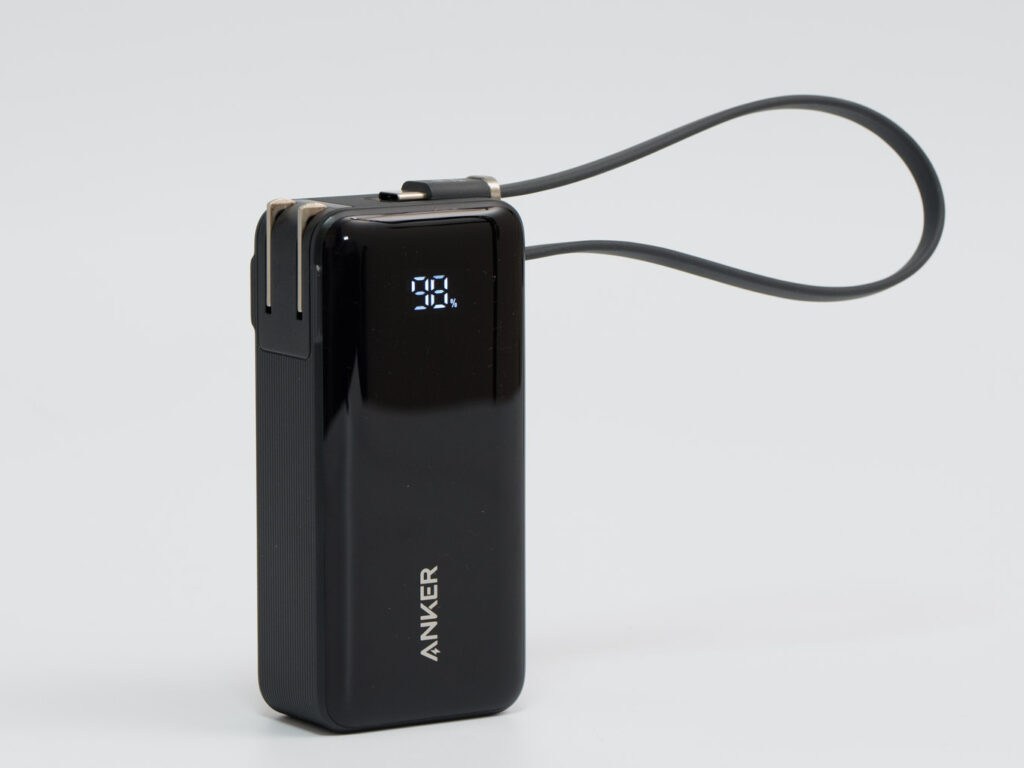 iPhone充電器のおすすめは?用途別に「失敗しない選び方」と有線・ワイヤレスの最適解を解説 3 Anker Power Bank (10000mAh, Fusion, Built-In USB-C ケーブル)
