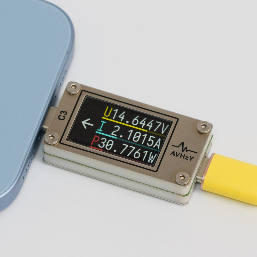 iPhoneを急速充電する方法を解説!必要なものやワット数、ワイヤレスの急速充電まで 11 iPhone 17充電時のワット数(40W充電時)