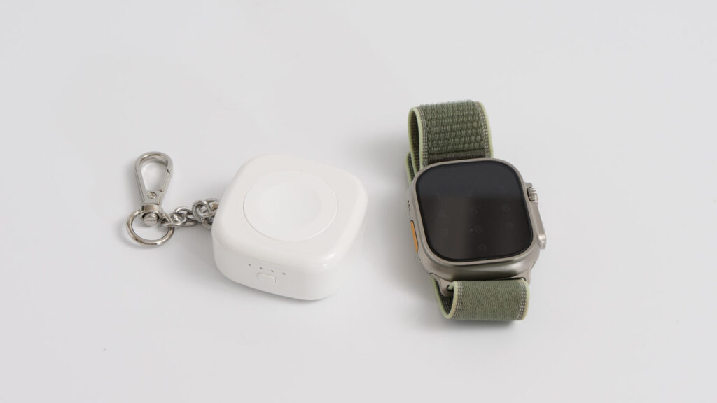 GOVNDVN キーホルダー型モバイルバッテリー