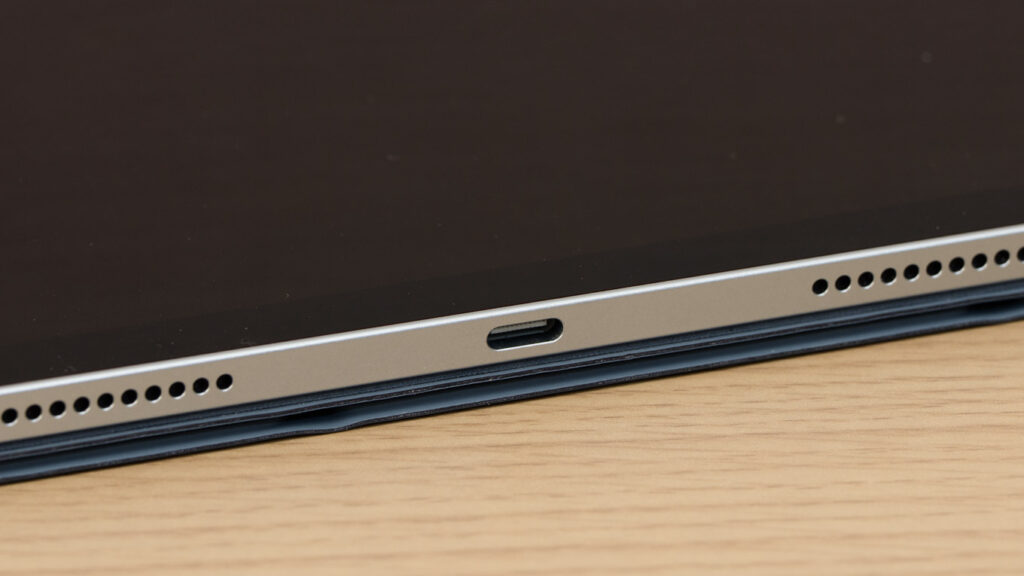 iPadのUSB-Cコネクタのアップ