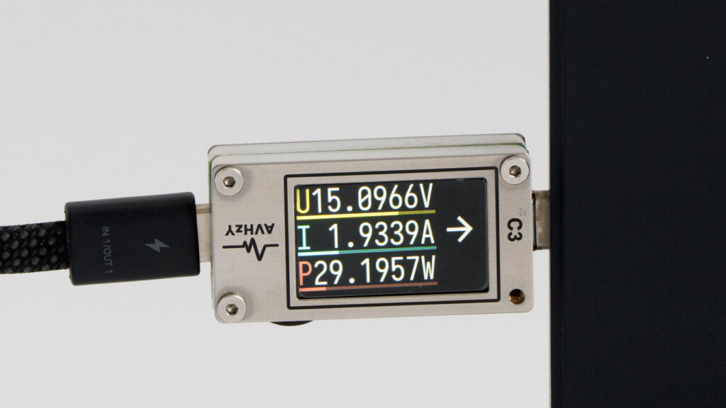 UGREEN Apple Watch対応モバイルバッテリーで13インチiPad Proを充電したときのワット数