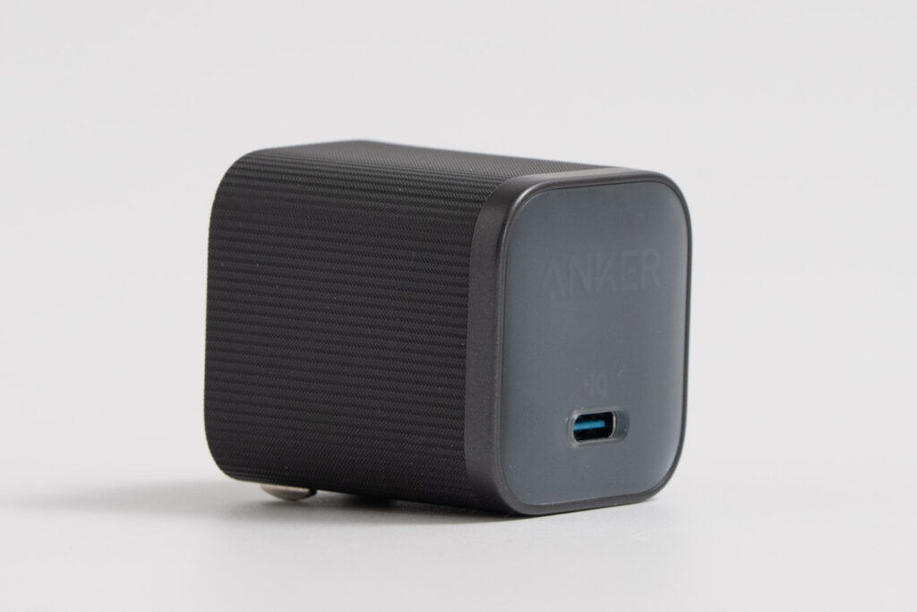 Anker Nano Charger (45W)の全体の外観