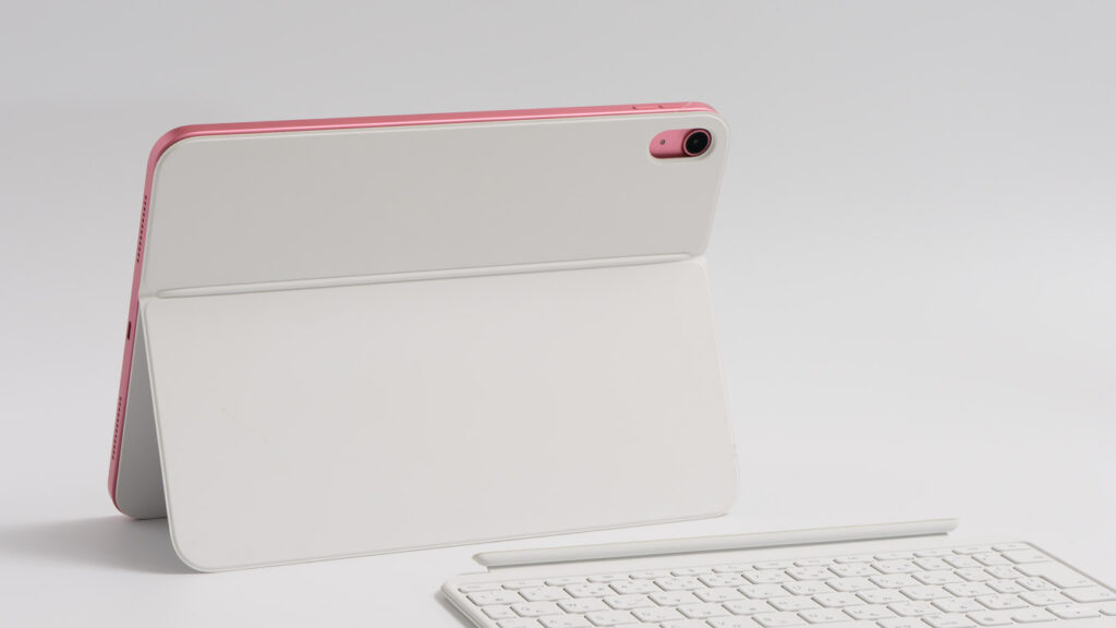 Magic Keyboard Folioのキーボードを取り外した様子