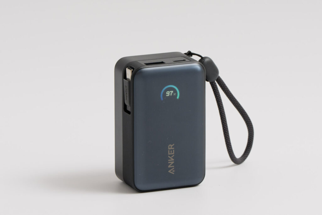 Anker Nano Power Bank (10000mAh, 45W, 巻取り式 USB-Cケーブル)