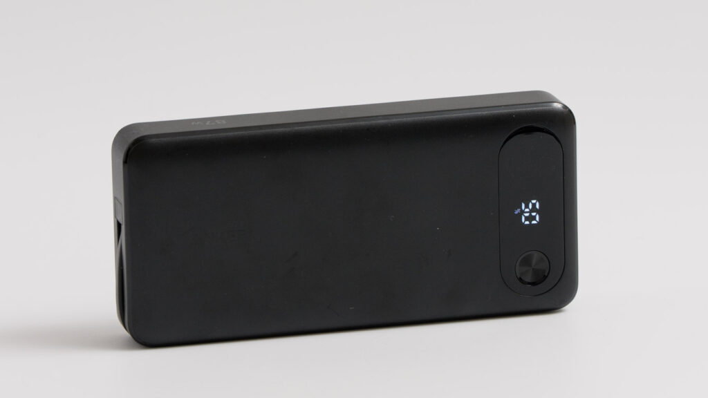 Anker Power Bank (20000mAh, 87W, Built-In USB-C ケーブル)