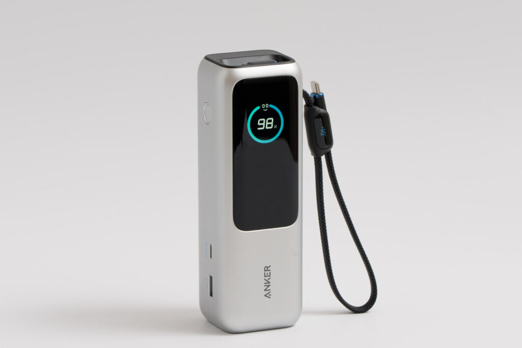 Anker Power Bank (25000mAh, Built-In & 巻取り式USB-Cケーブル)