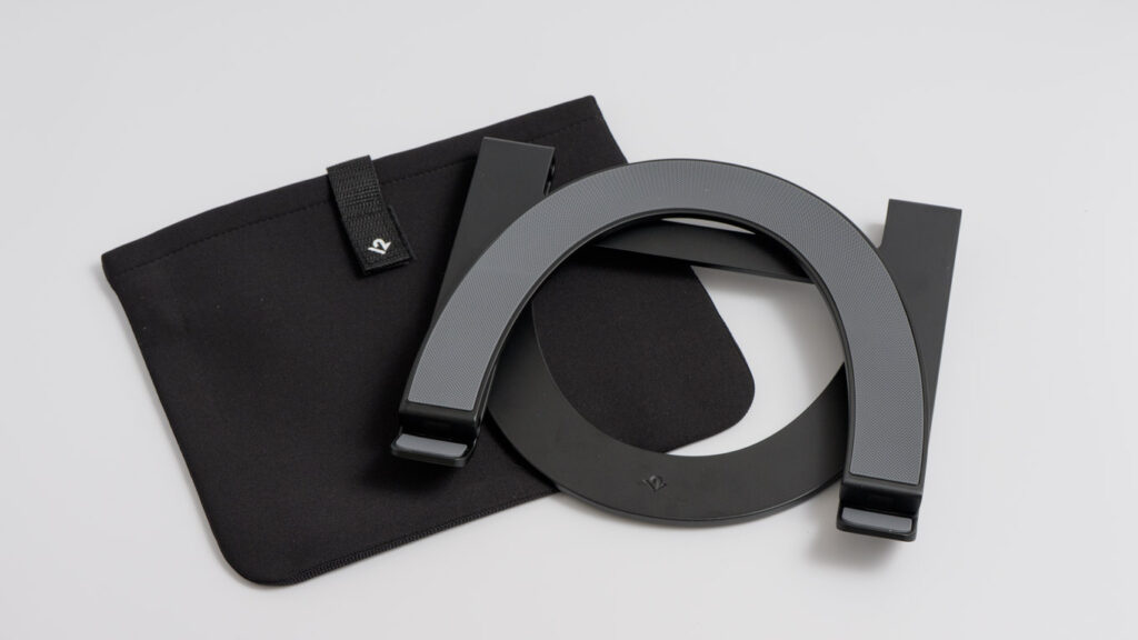 Twelve South Curve Flexを折りたたんだ様子