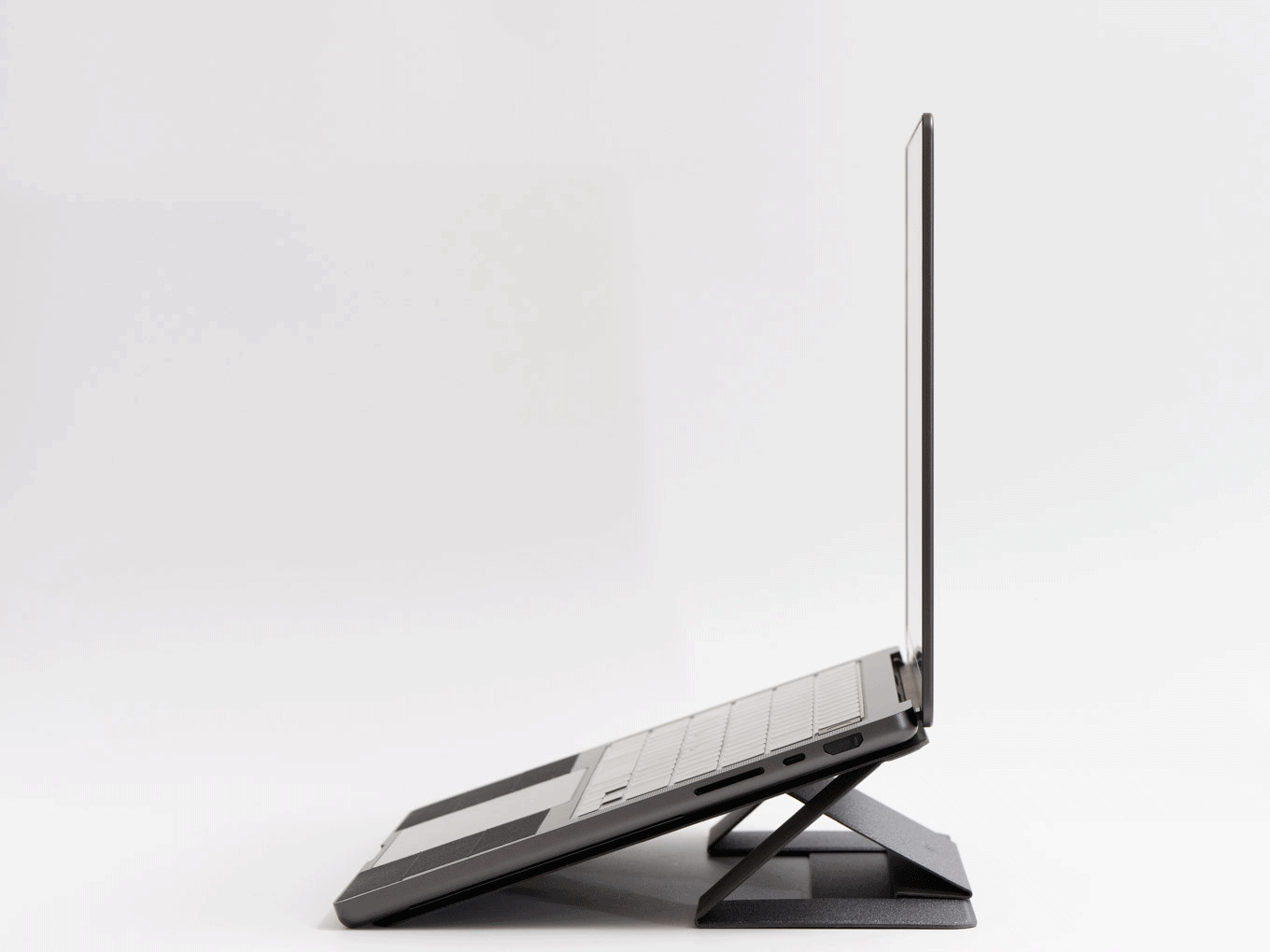 MOFT 非粘着式多機能スタンドの角度調整