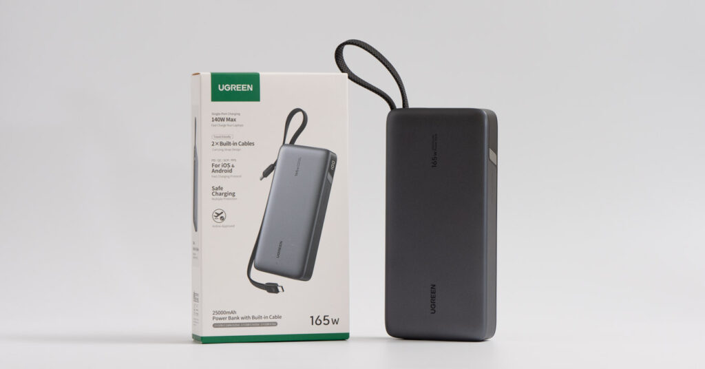 UGREEN 25,000mAhモバイルバッテリー 165Wをレビュー！2本のケーブル内蔵で荷物を削減（アイキャッチ）