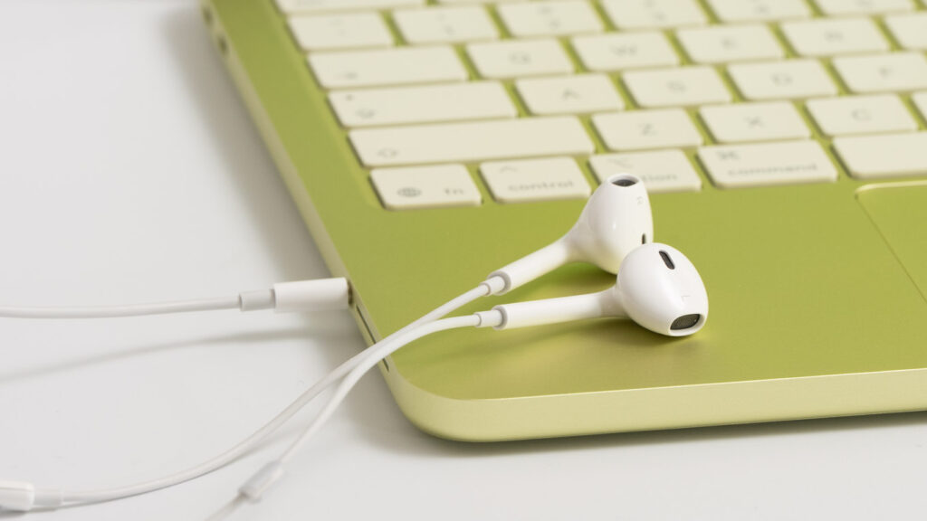 Apple EarPods(3.5 mmヘッドフォンプラグ)