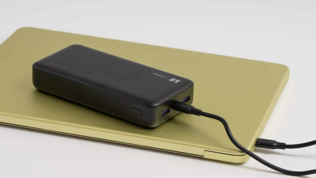 UGREEN 22.5W・20,000mAhモバイルバッテリー(PB312)