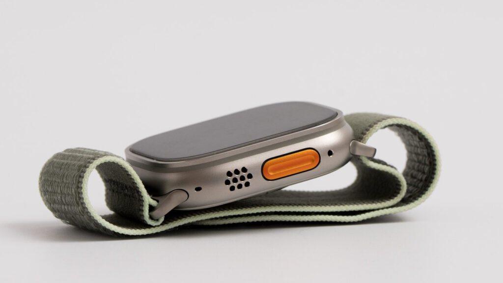 筆者使用中のApple Watch Ultra 3