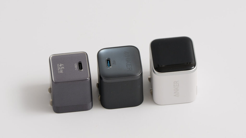 Anker Nano Charger (45W)、Anker Nano Charger (45W, Display, スイングプラグ)