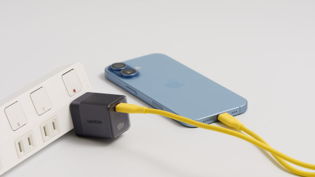 iPhoneとUGREEN Nexode Air 65W