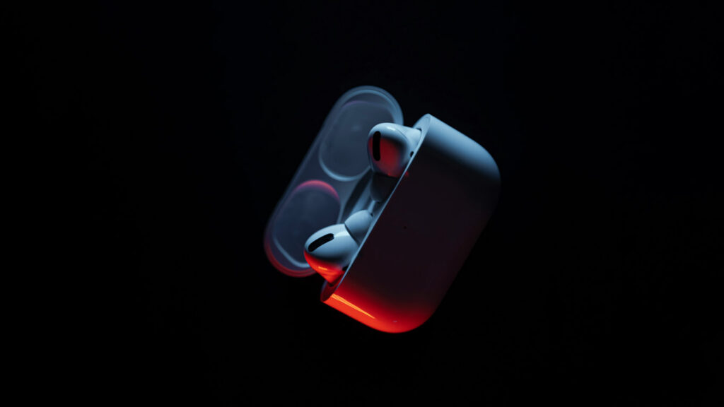 カメラ付きAirPods、「AirPods Pro」と表記。「Ultra」ではなくProラインに加わるか