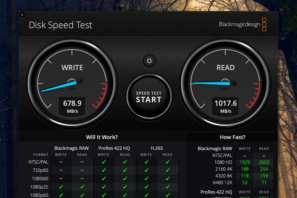 10GbEで接続したUGREEN NASync DXP4800 PlusをBlackmagic Disk Speed Testで計測した結果。READ 1017.6MB/s・WRITE 678.9MB/s